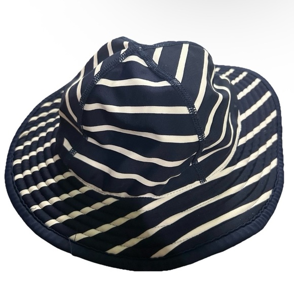 Hanna Andersson Navy and White Striped Kids Hat Size XS - Picture 1 of 3